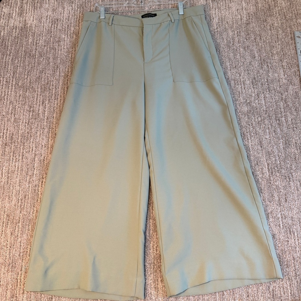 Banana Republic Blake Crop Pants Sage Green Wide Leg Culottes 14 S/874658-00